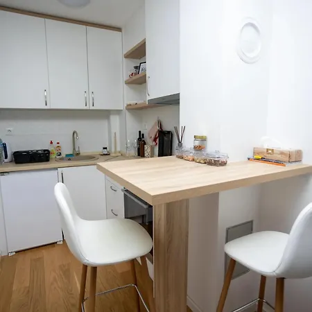 Ed Apartman